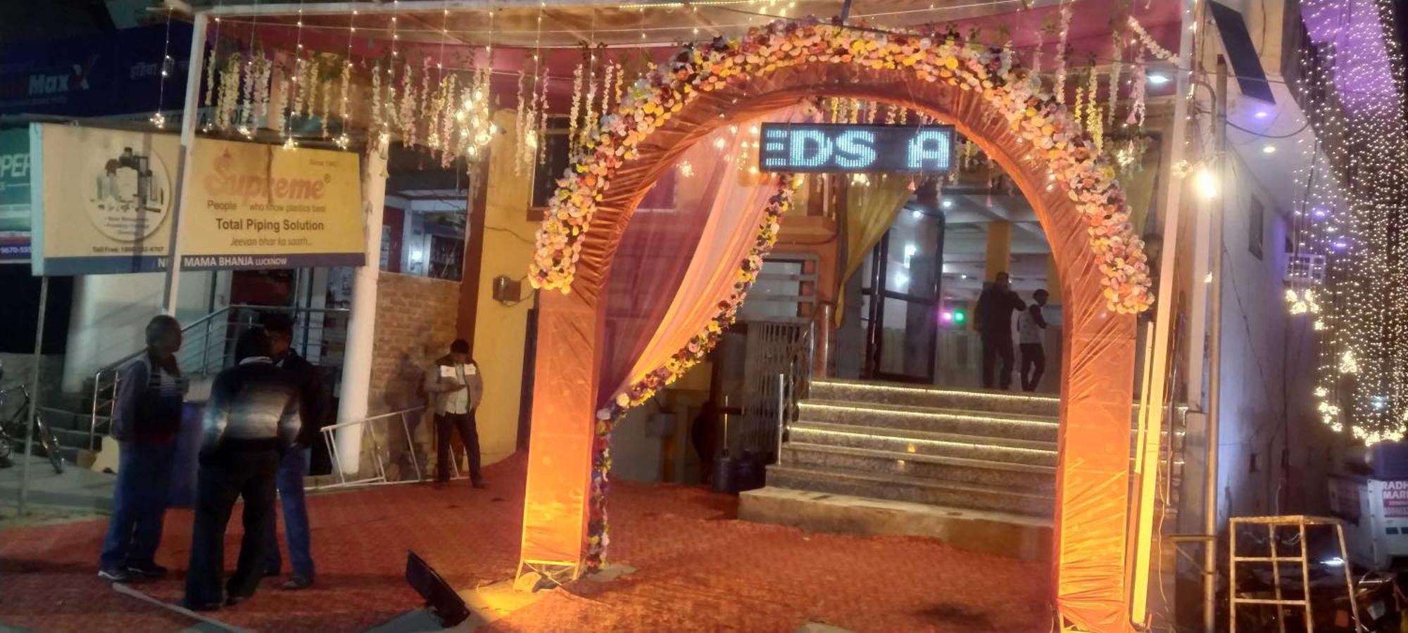 Oyo Hotel Radhe Krishna Marriage Hall Лакхнау Экстерьер фото
